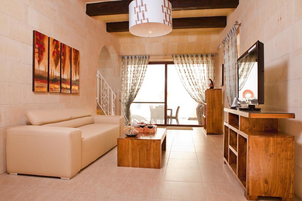 Serkuzan Villa Xagħra Habitación foto